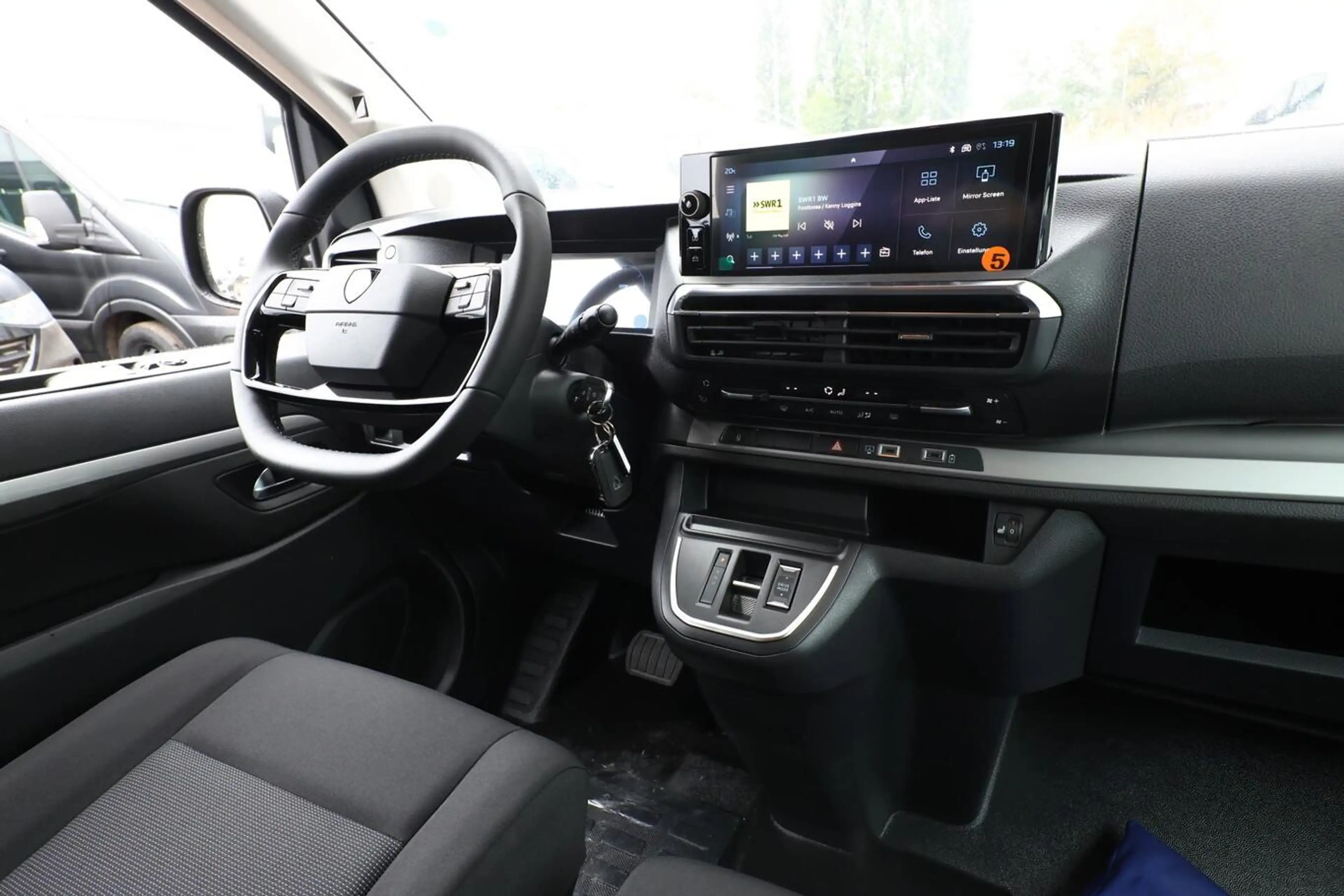 Peugeot Traveller Active L3 9S KlimaP AHK SHZ CarP LED 132 kW (17... — photo 9