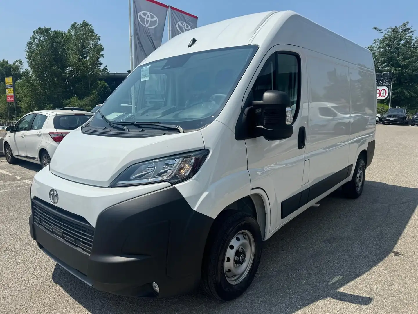 Toyota Proace Max 33 2.2 BlueHDi 120CV PM-TM Furgone - 1