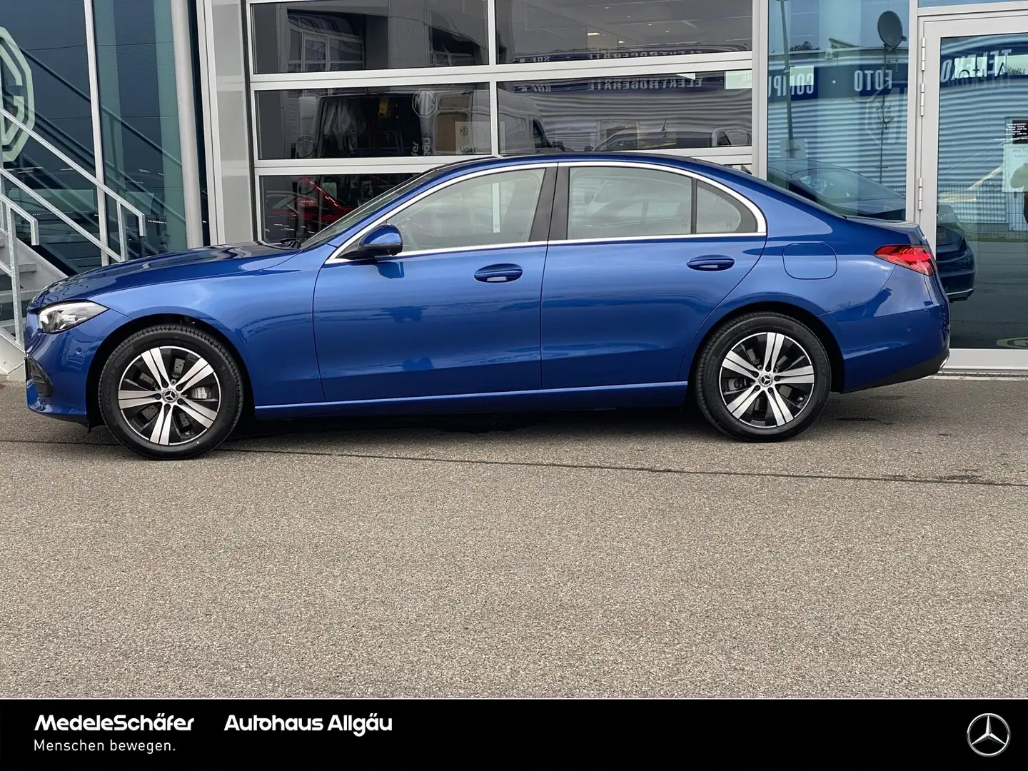 Mercedes-Benz C 300 C 300 e Avantgarde 360° Memory Vorr.-Distronic Blau - 2