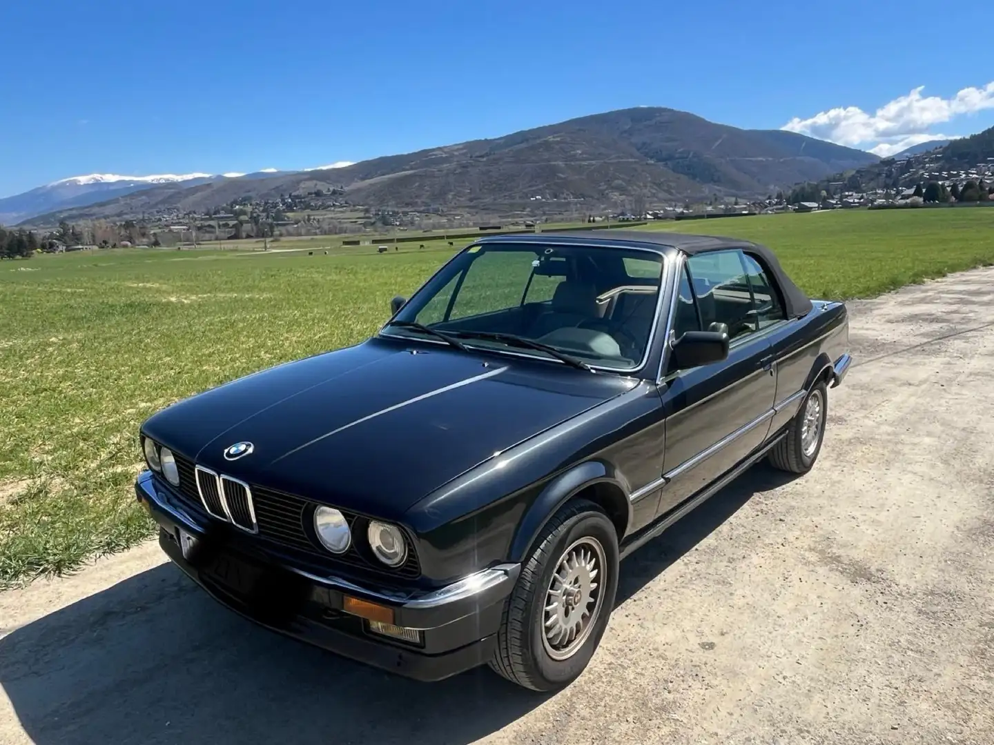 BMW 325 325i Cabriolet - 1