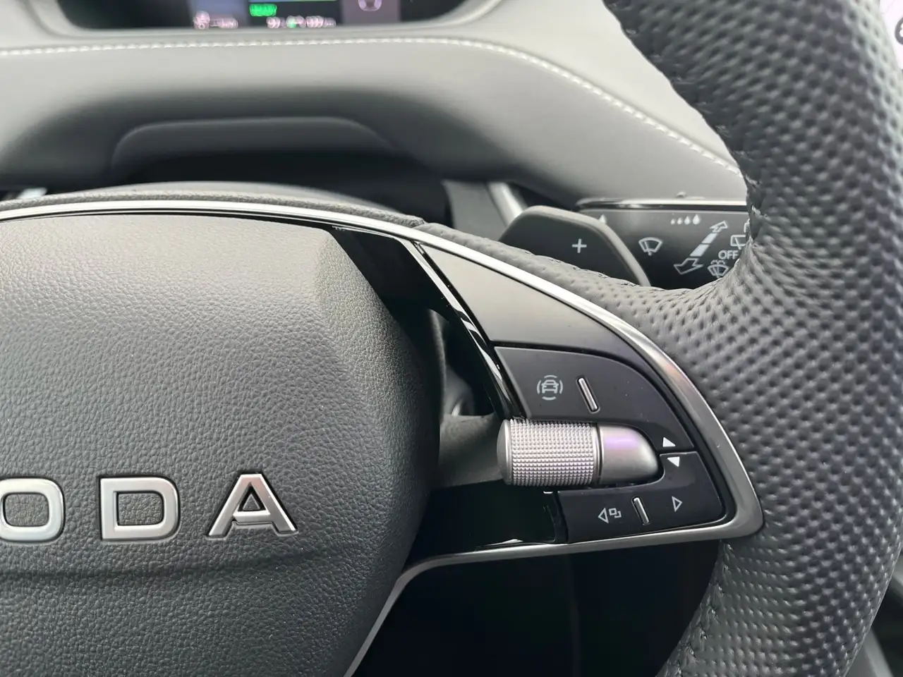 Skoda Elroq Sportline 85x 4x4 Matrix-LED Wärmepumpe, миниатюра 25