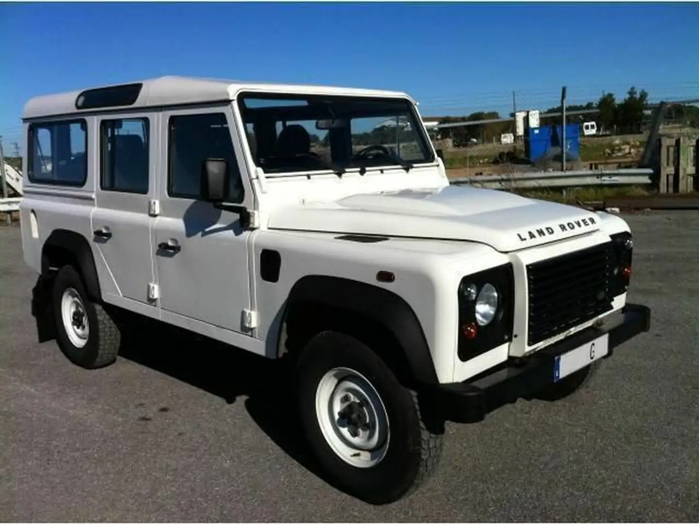 Land Rover Defender 110 SW SE Blanco - 2