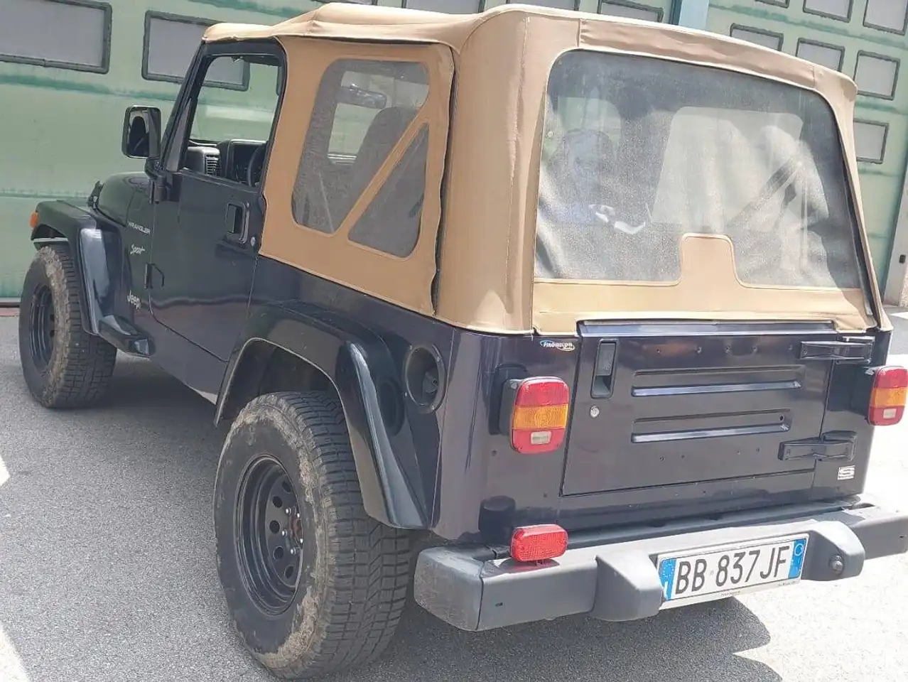 Jeep Wrangler Soft Top 2.5, foto 3