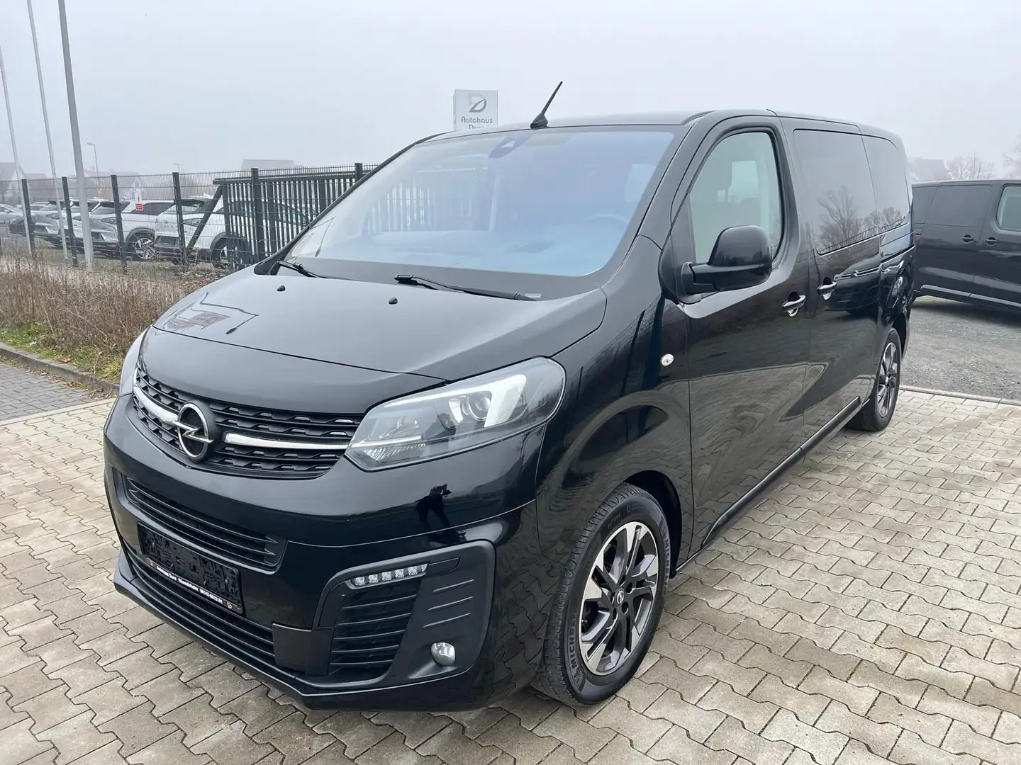 Opel Zafira Life 2.0 D Edition M Aut. Navi+Kamera+Shz Schwarz - 2