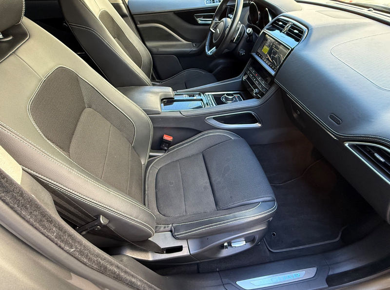 Jaguar F-Pace F-PACE R-Sport AWD — photo 13