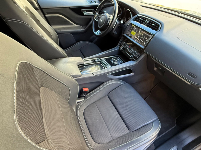 Jaguar F-Pace F-PACE R-Sport AWD — photo 14