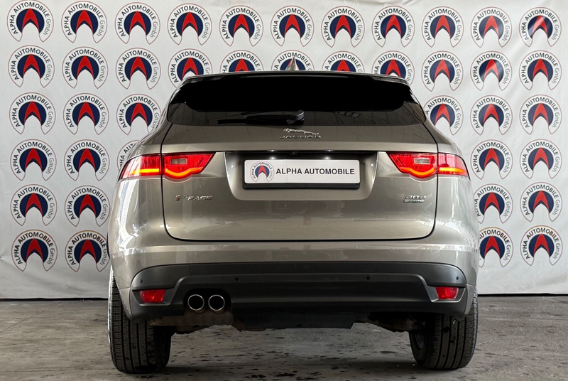 Jaguar F-Pace F-PACE R-Sport AWD — photo 8