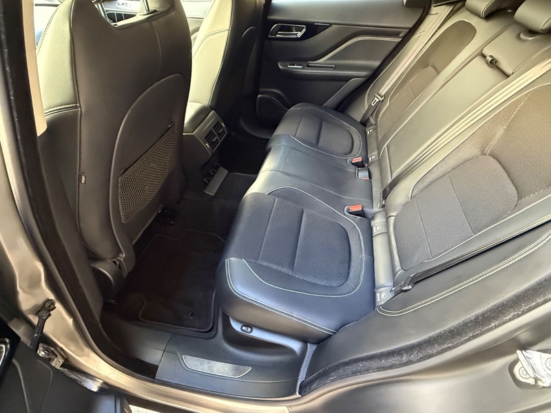 Jaguar F-Pace F-PACE R-Sport AWD — photo 11