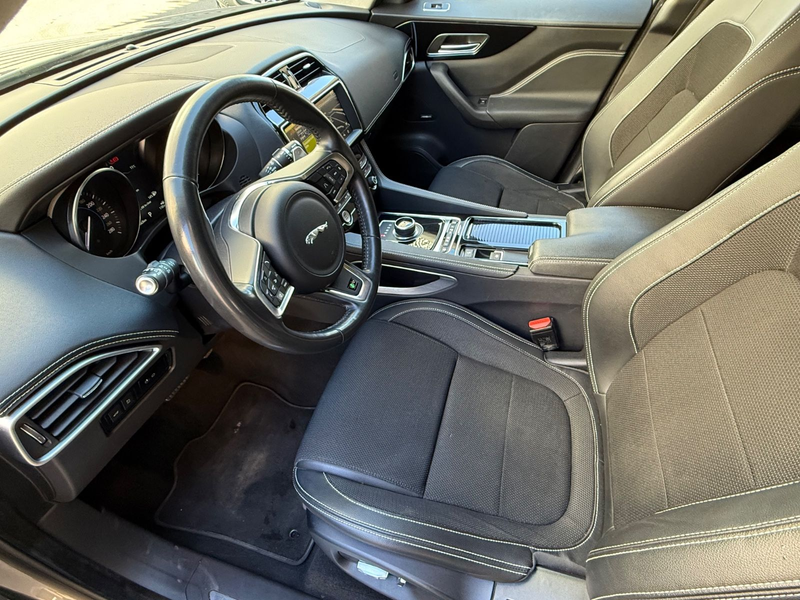 Jaguar F-Pace F-PACE R-Sport AWD — photo 10