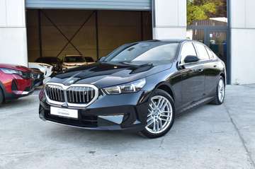 83.9 kW eDrive40 *New Car*
