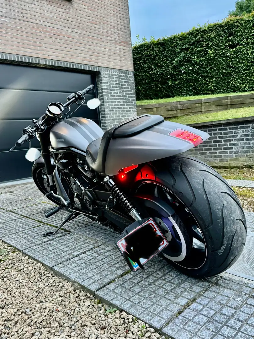 Harley-Davidson VRSC Night Rod - 2