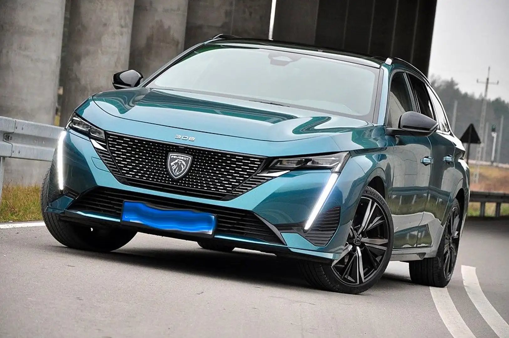 Peugeot 308 SW GT RFK Panorama LED Matrix Blau - 1