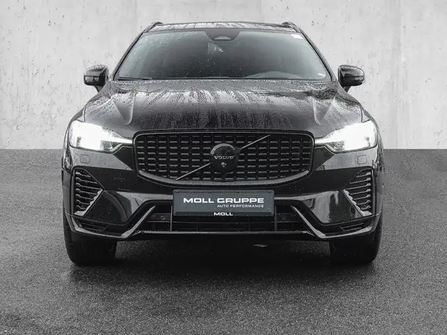 Volvo XC60 view 3