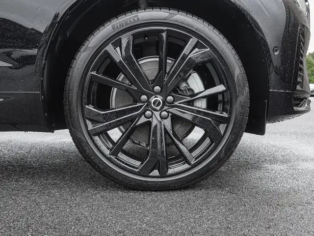 Volvo XC60 view 7