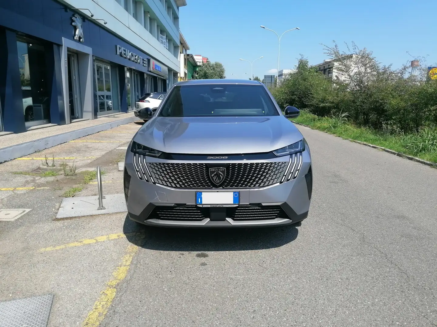 Peugeot 3008 hybrid Allure 145cv e-dcs6 *easy drive* Grigio - 1