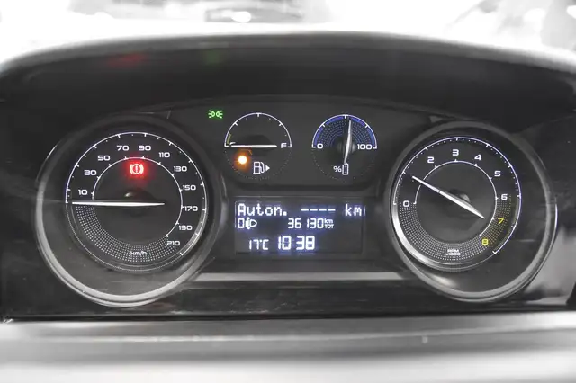 Lancia Ypsilon view 8