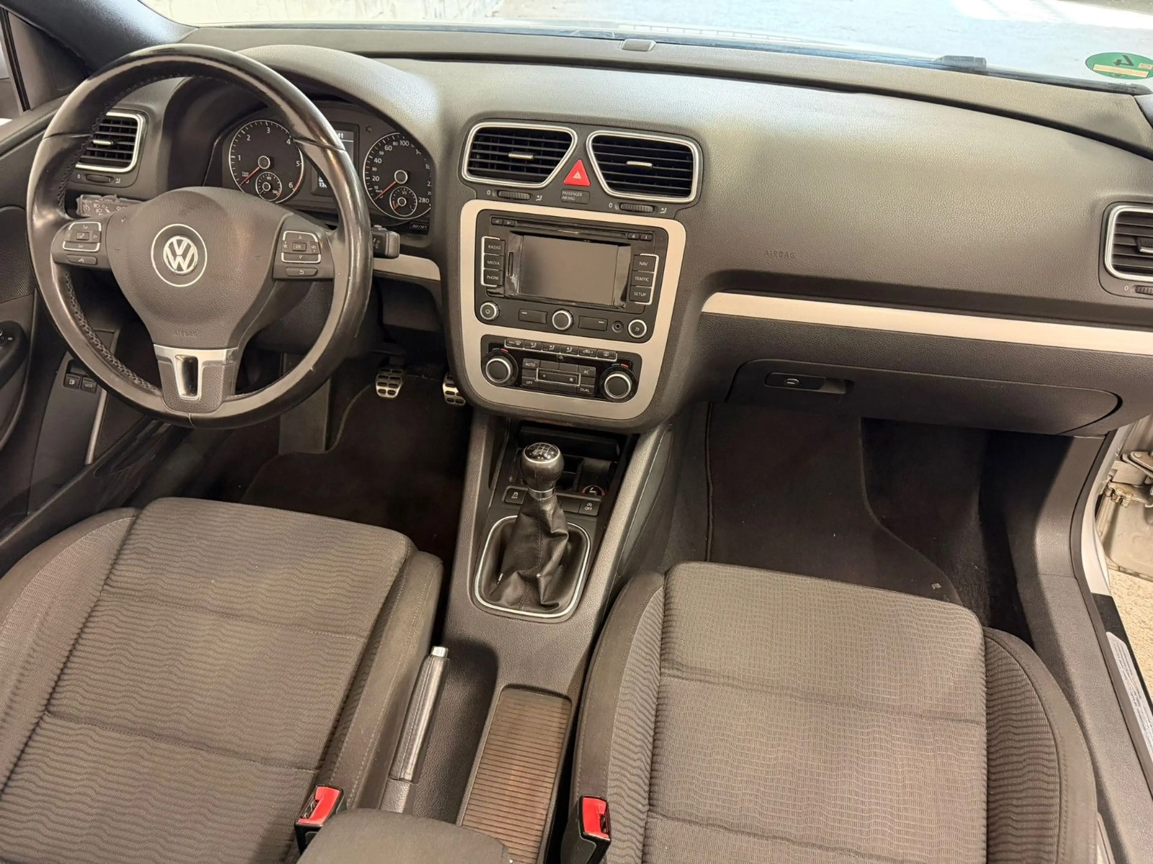 Volkswagen Eos BMT Kabrio, 2 Liter, Navi — photo 9