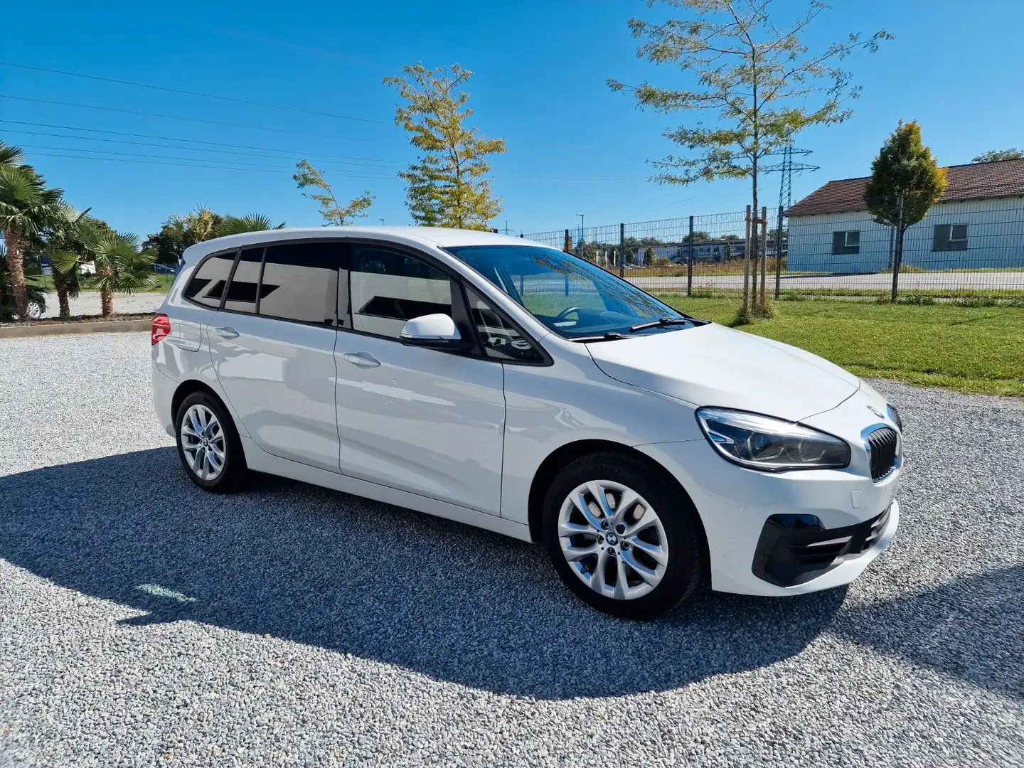 BMW 218 Advantage,Navi.,Sportsitze,PDC Weiß - 1