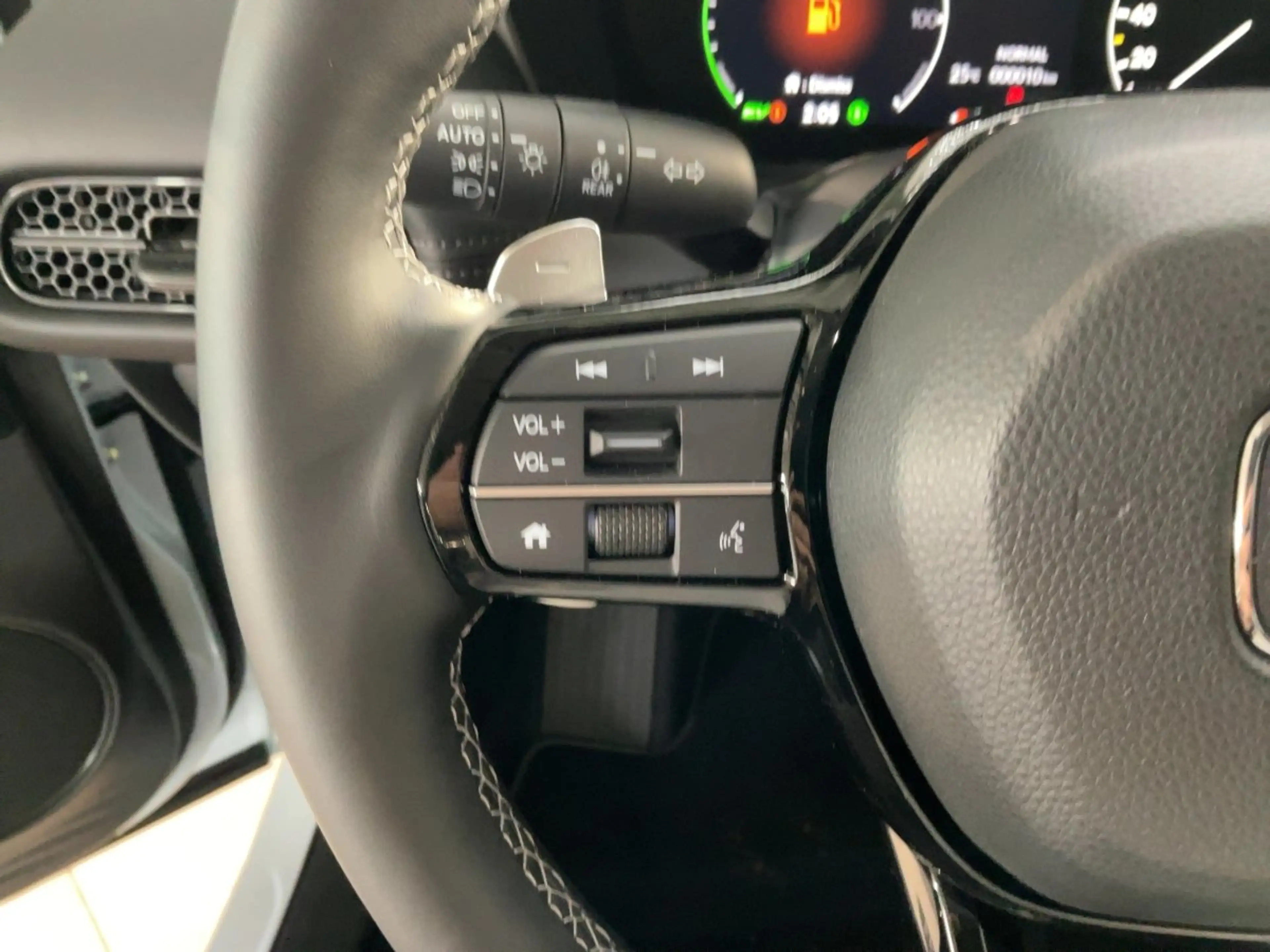 Honda ZR-V e:HEV Elegance ACC+LED+Navi+SHZ+2xKlima+LM — photo 14