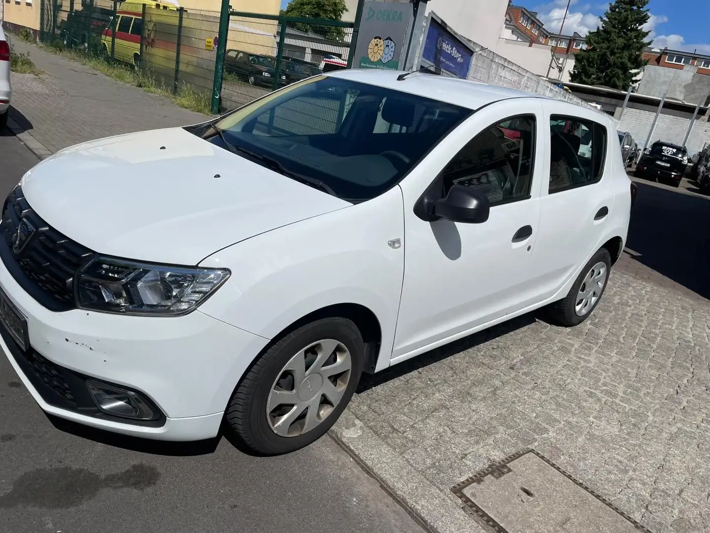 Dacia Sandero II Essential Blanc - 1