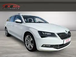 Skoda Superb Combi 4x4 2.0 TDI Leder Memory Sitze Klimasitze B