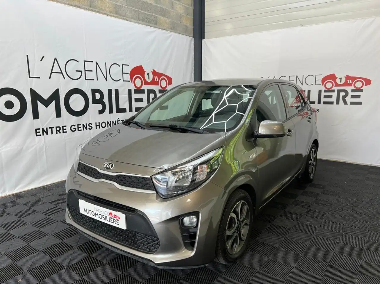 Kia Picanto 1.0i