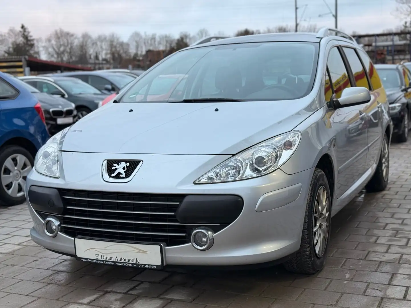 Peugeot 307 1.6 16V Break SW Premium Panorama/Klima/PDC Grijs - 1