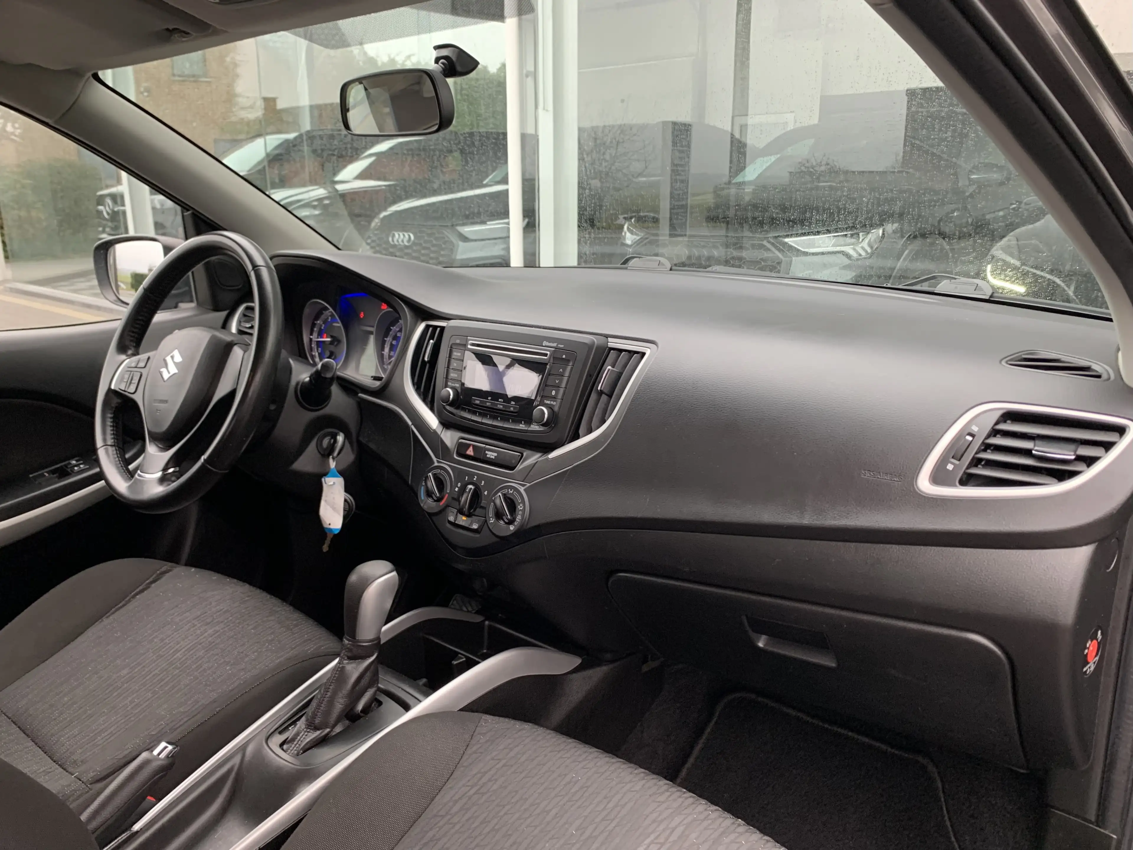 Suzuki Baleno 1.2i / Boite Auto / Airco / Bluetooth / Garantie — photo 14