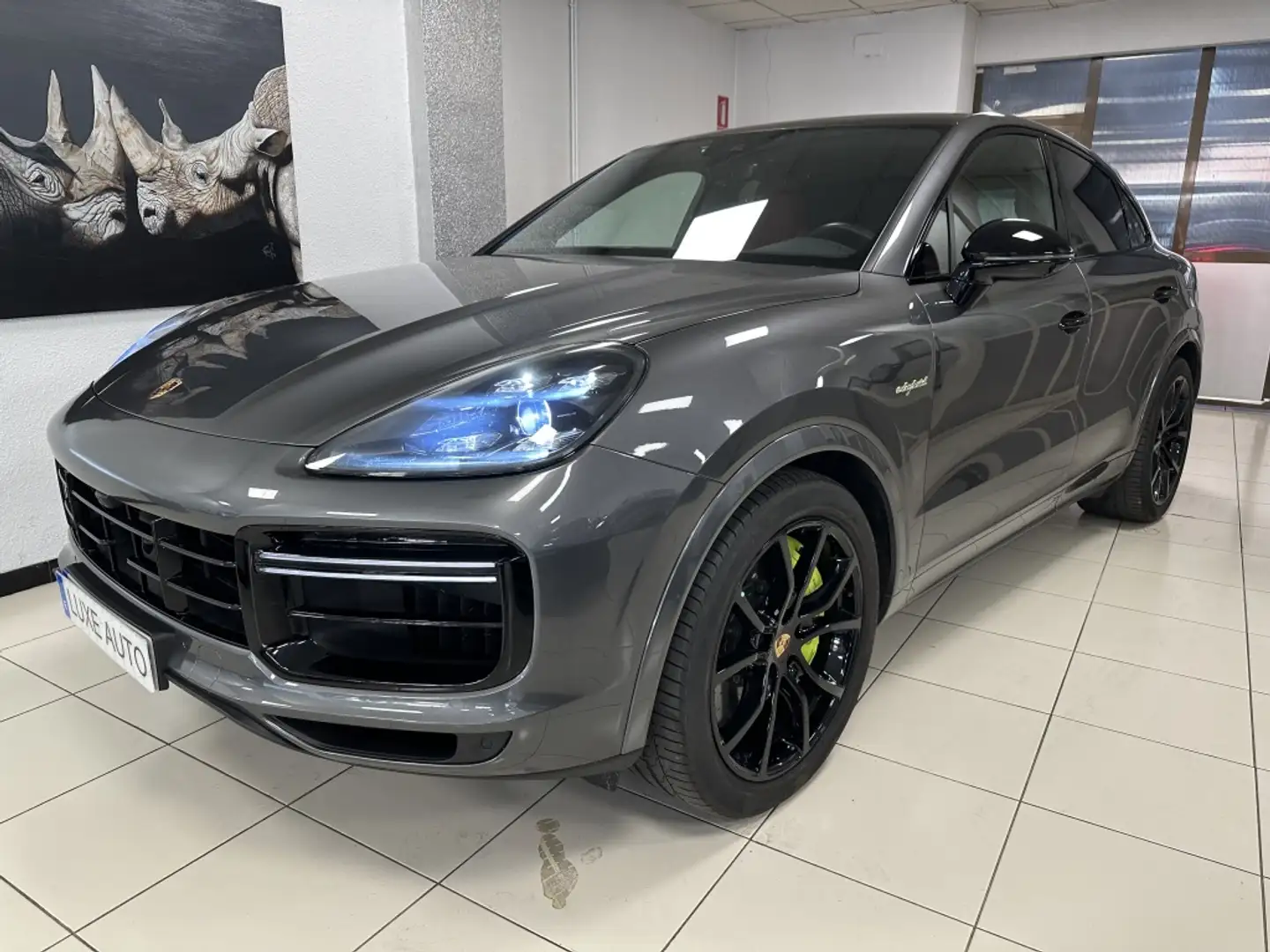 Porsche Cayenne Turbo S E-Hybrid Coupé Aut. Gris - 1