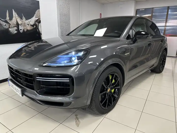 Porsche Cayenne Coupé Turbo S E-Hybrid 4.0 2023