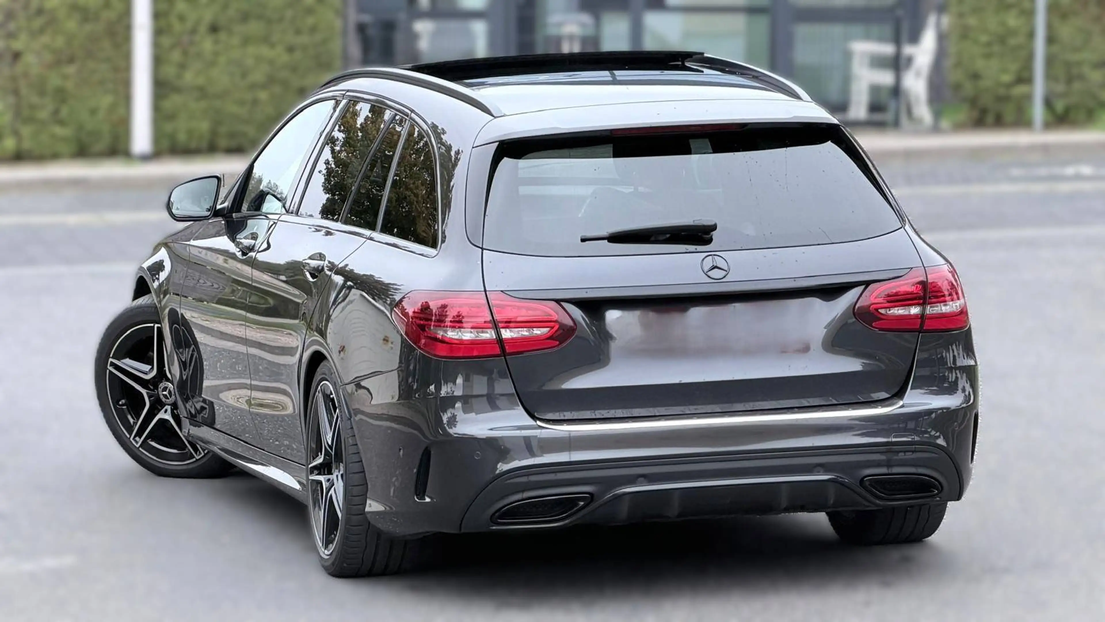 Mercedes-Benz C 300 C 300 d 4Matic AMG BURMESTER RfK PANO Night-Paket — photo 2