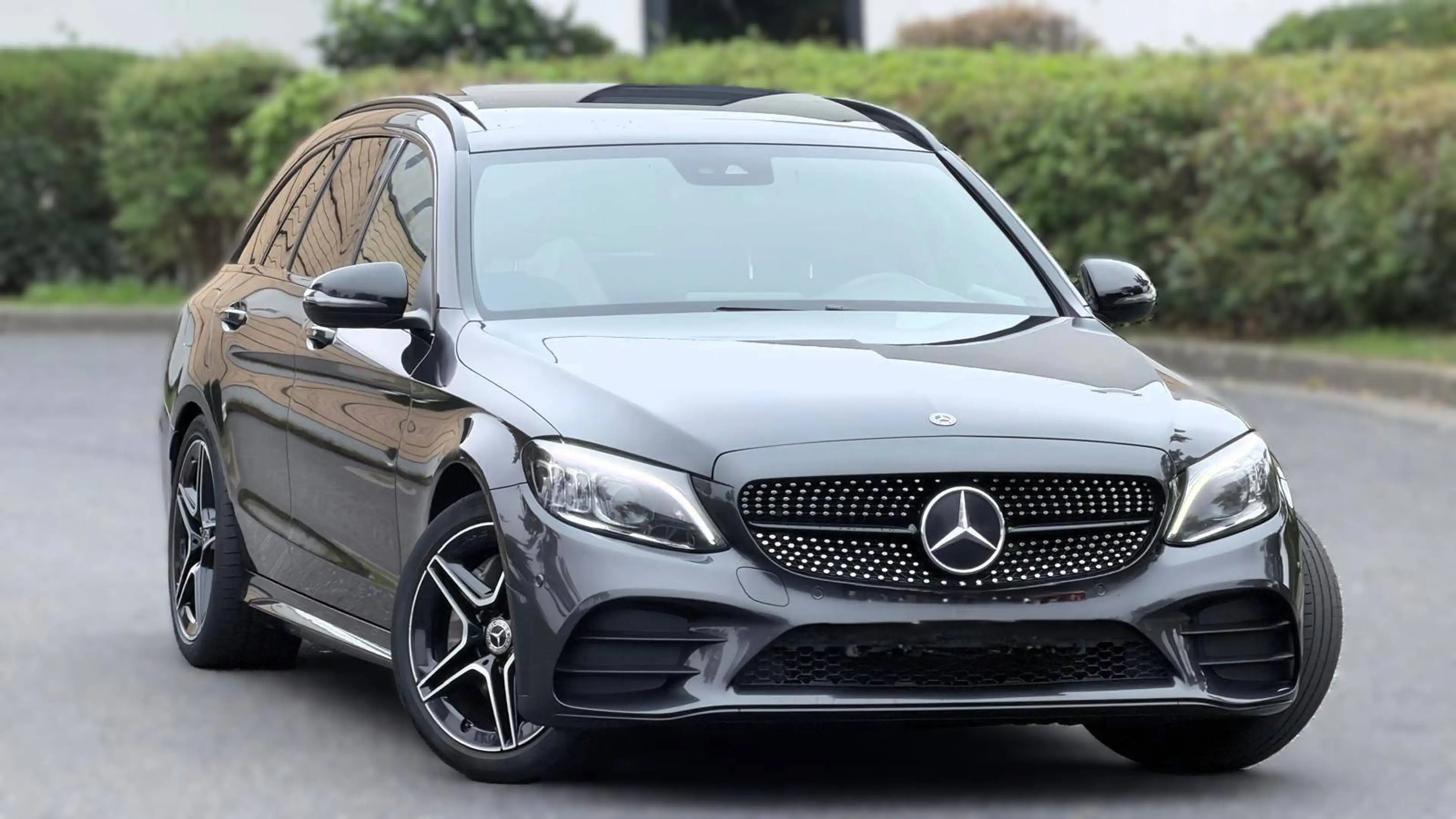 Mercedes-Benz C 300 C 300 d 4Matic AMG BURMESTER RfK PANO Night-Paket