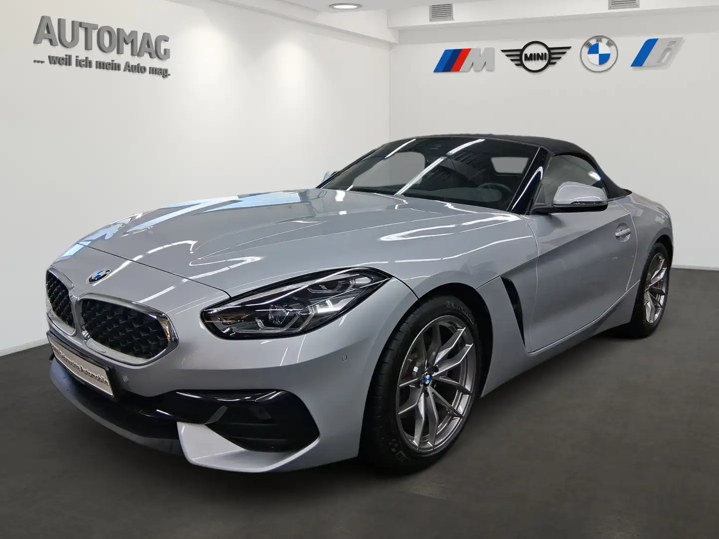 BMW Z4 sDrive20i Sport-Aut., Park Assist, DAB, HiFi, Silber - 1