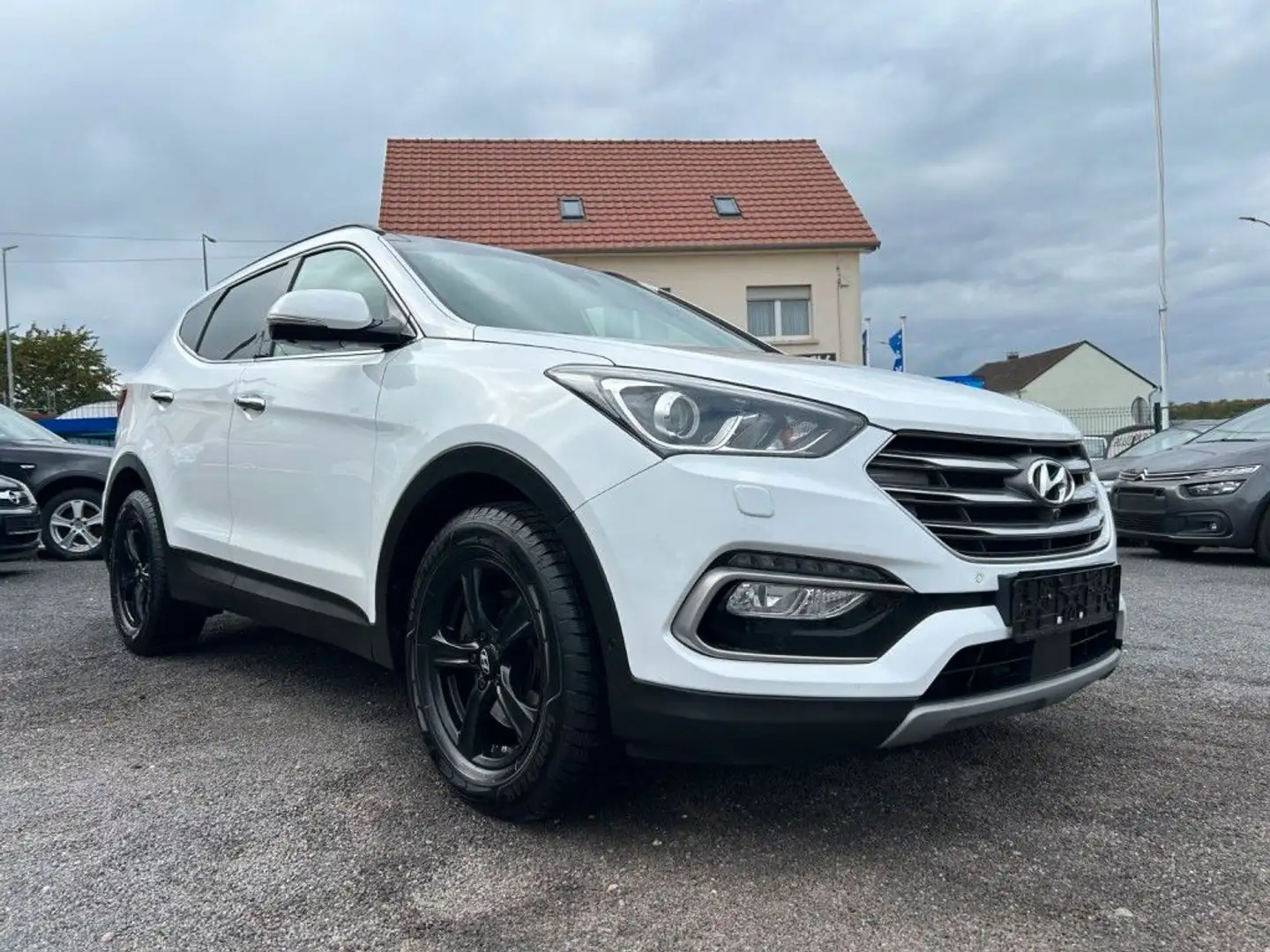 Hyundai SANTA FE Santa FE PREMIUM 4WD SITZLUFT + PANO Blanc - 1