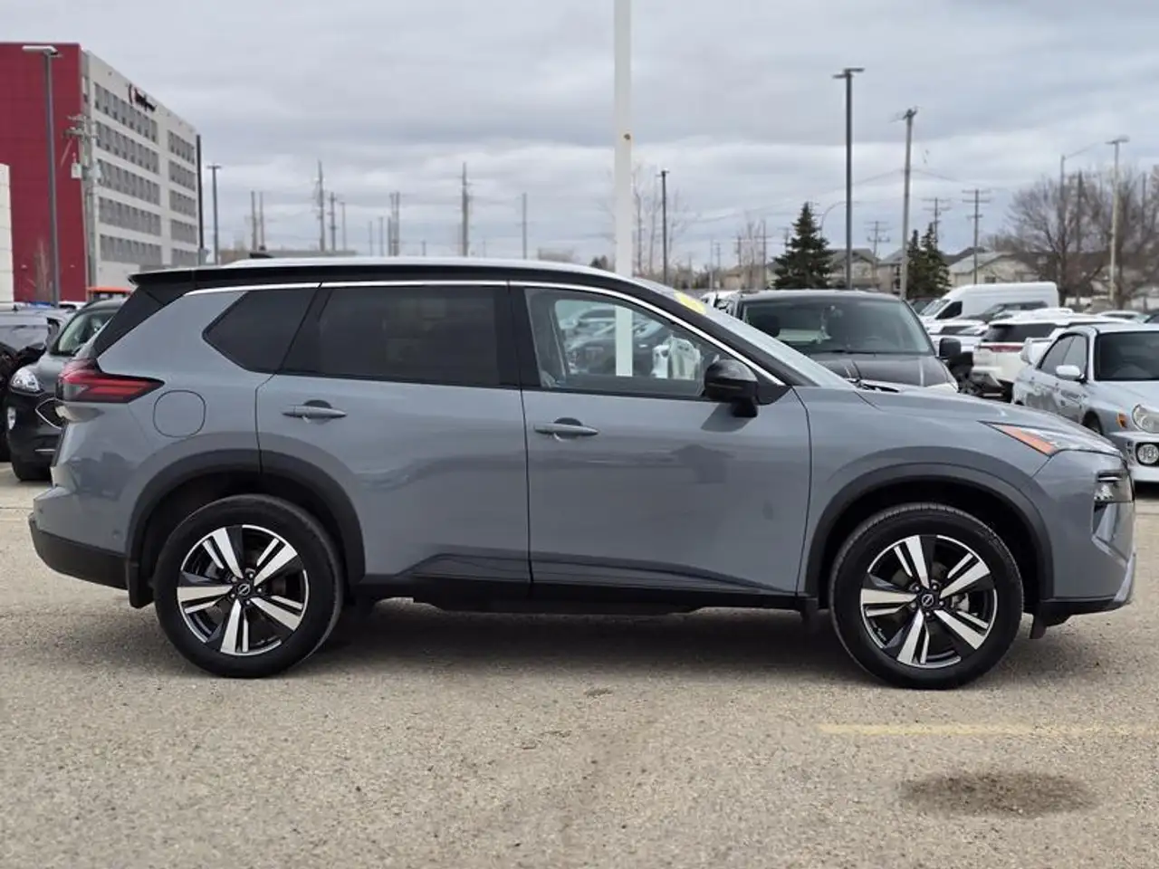 Nissan Rogue снимка Nissan Rogue
