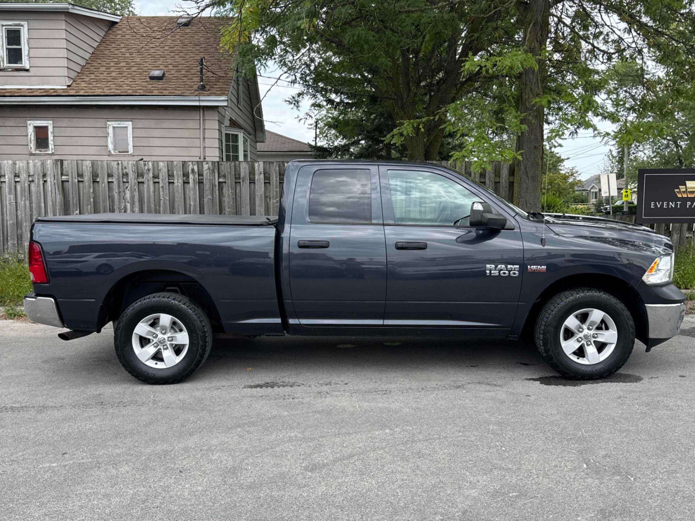 2018 RAM 1500 ST 4x4 Quad Cab 6'4 Box *Ltd Avail* — снимка 4