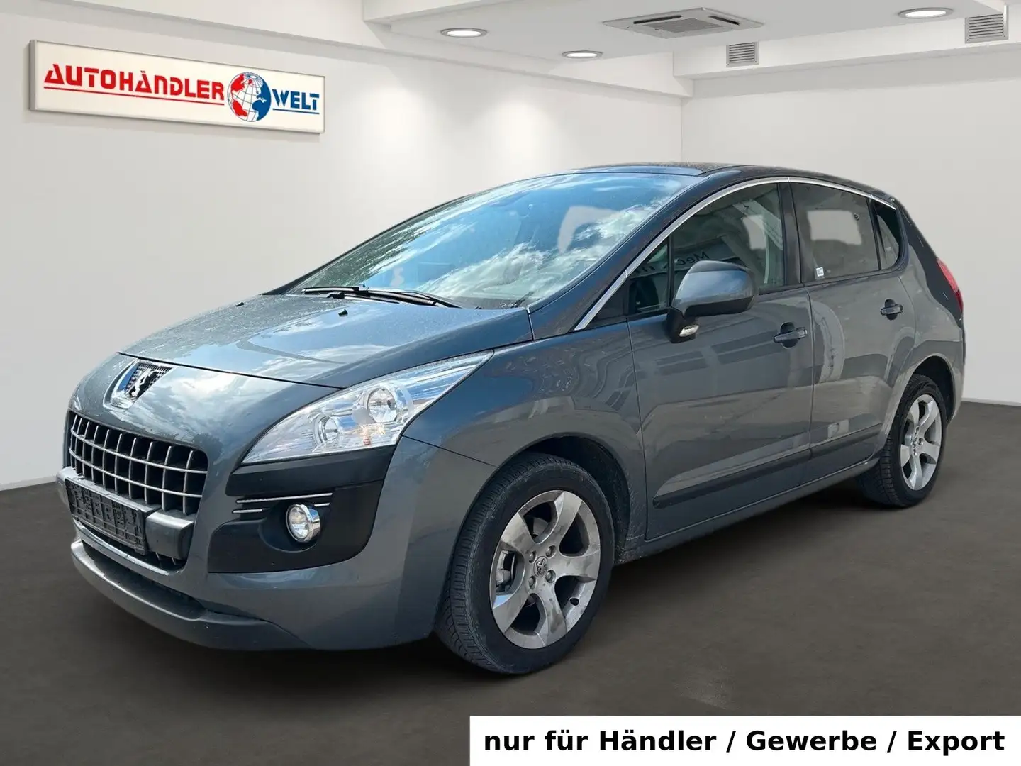 Peugeot 3008 1.6 HDi AAC Navi Pano PDC AHK Grau - 1