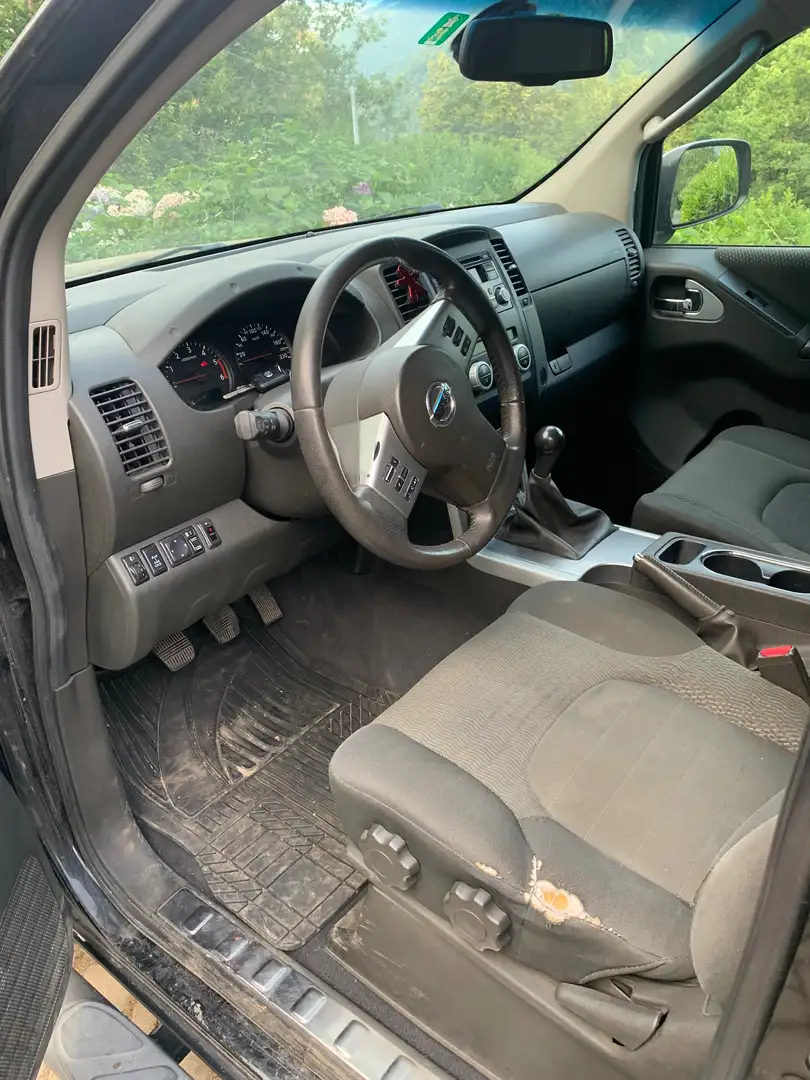 Nissan Navara Navara 2.5 dci k.cab LE - 2