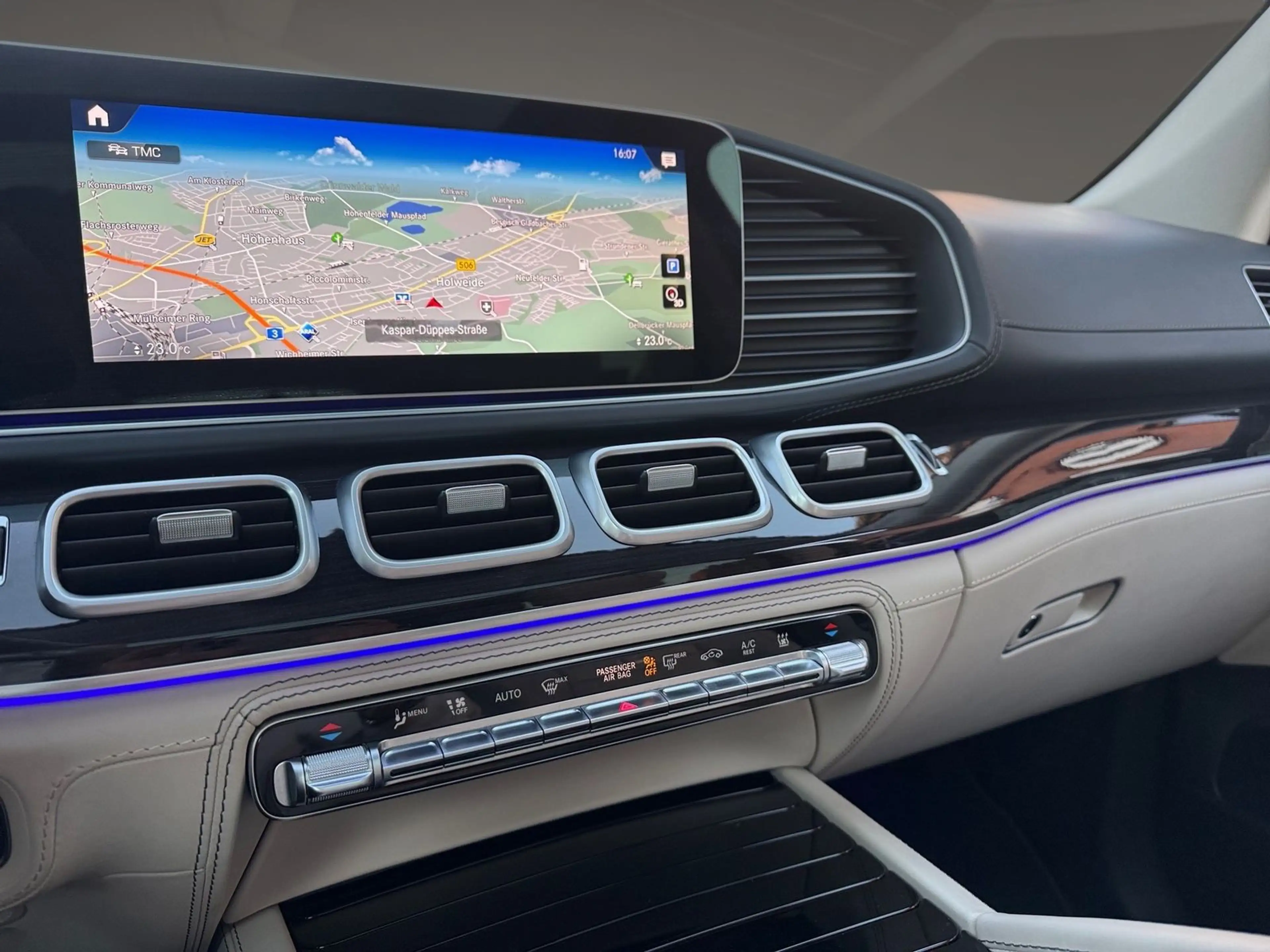 Mercedes-Benz GLS 63 AMG AMG 4Matic + BRABUS Monoblock M Pano — photo 14