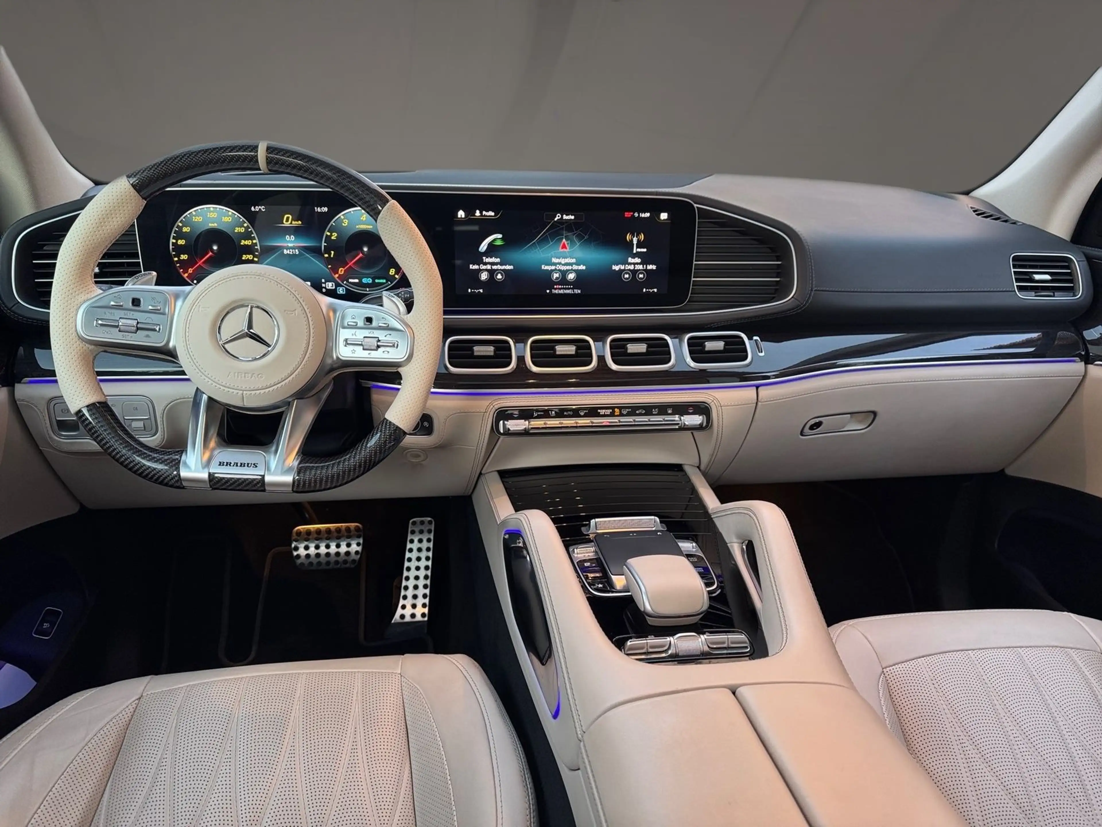 Mercedes-Benz GLS 63 AMG AMG 4Matic + BRABUS Monoblock M Pano — photo 10