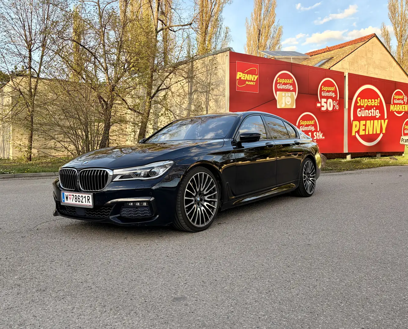 BMW 750 750d xDrive - 1