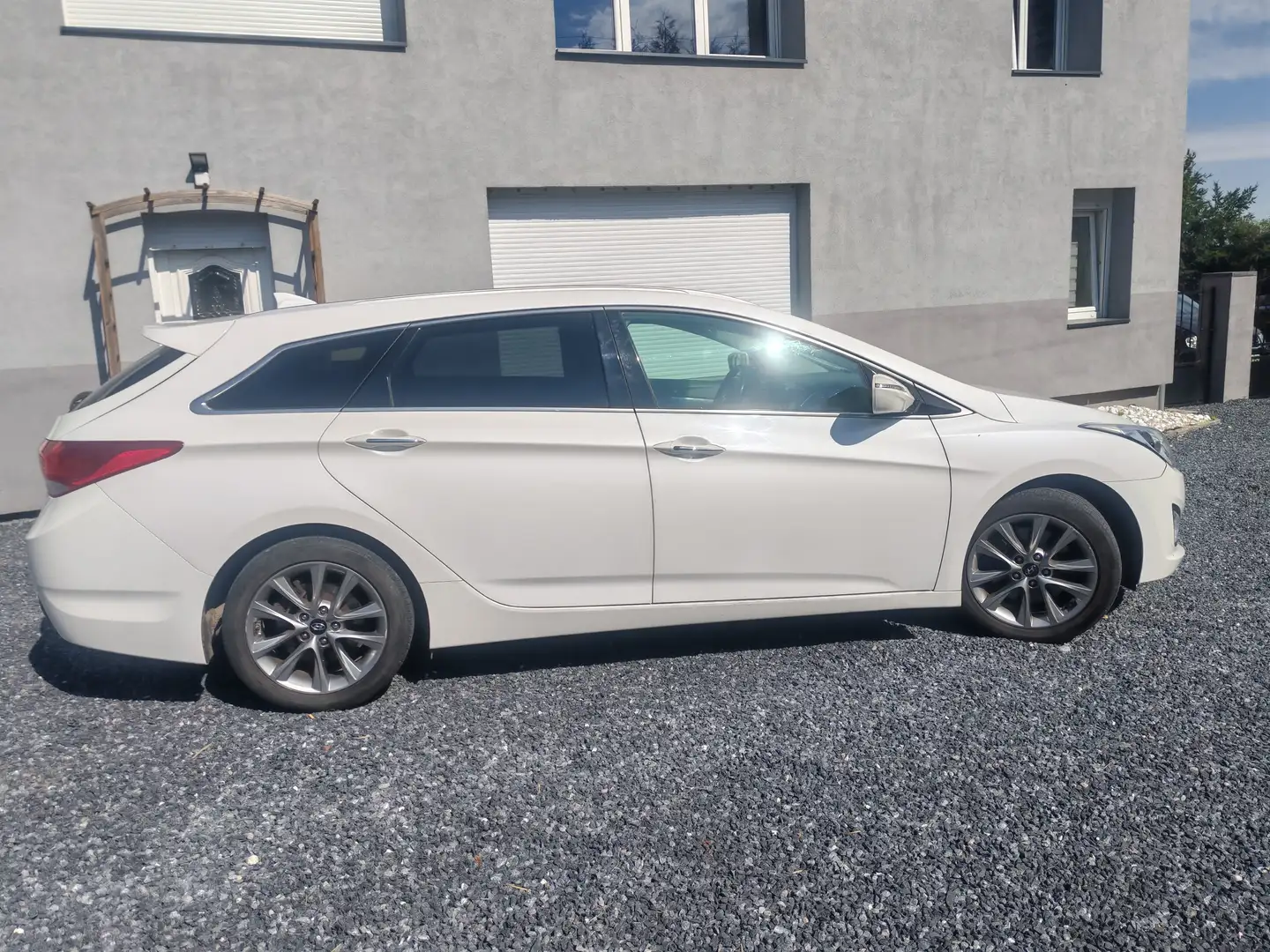 Hyundai i40 i40 SW 1.7 CRDi 136 Pack Premium Blanc - 2