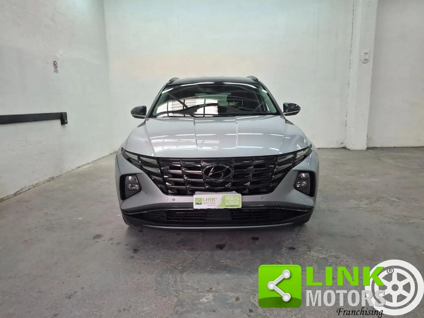 Hyundai TUCSON 1.6 HEV 4WD aut. N Line GARANZIA INCLUSA Gris - 2