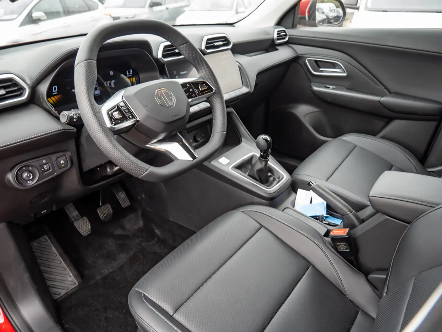 MG ZS 1.5 Comfort KEYLESS PDC SITZHEIZUNG LED Rouge - 2