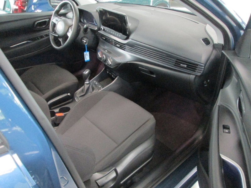 Hyundai i20 Trend Kamera Navi Shz Tempomat Android Apple CarPl — photo 8