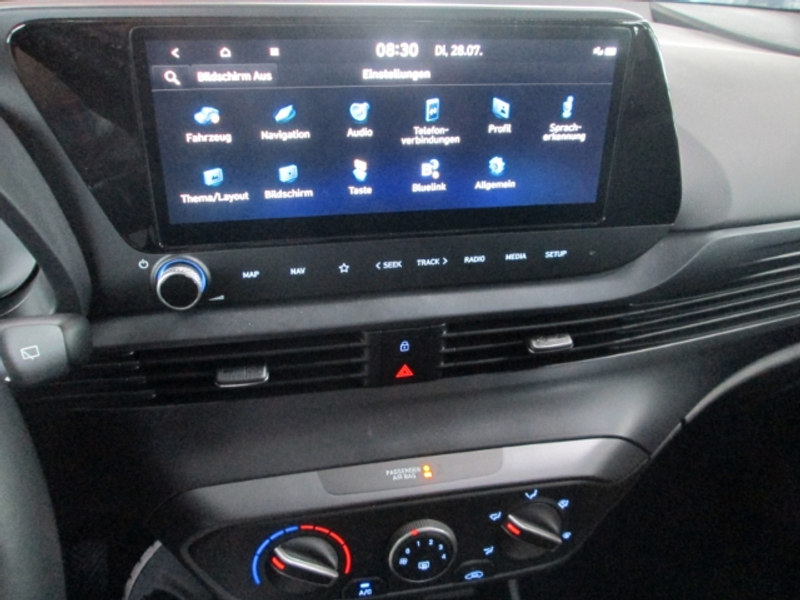 Hyundai i20 Trend Kamera Navi Shz Tempomat Android Apple CarPl — photo 15
