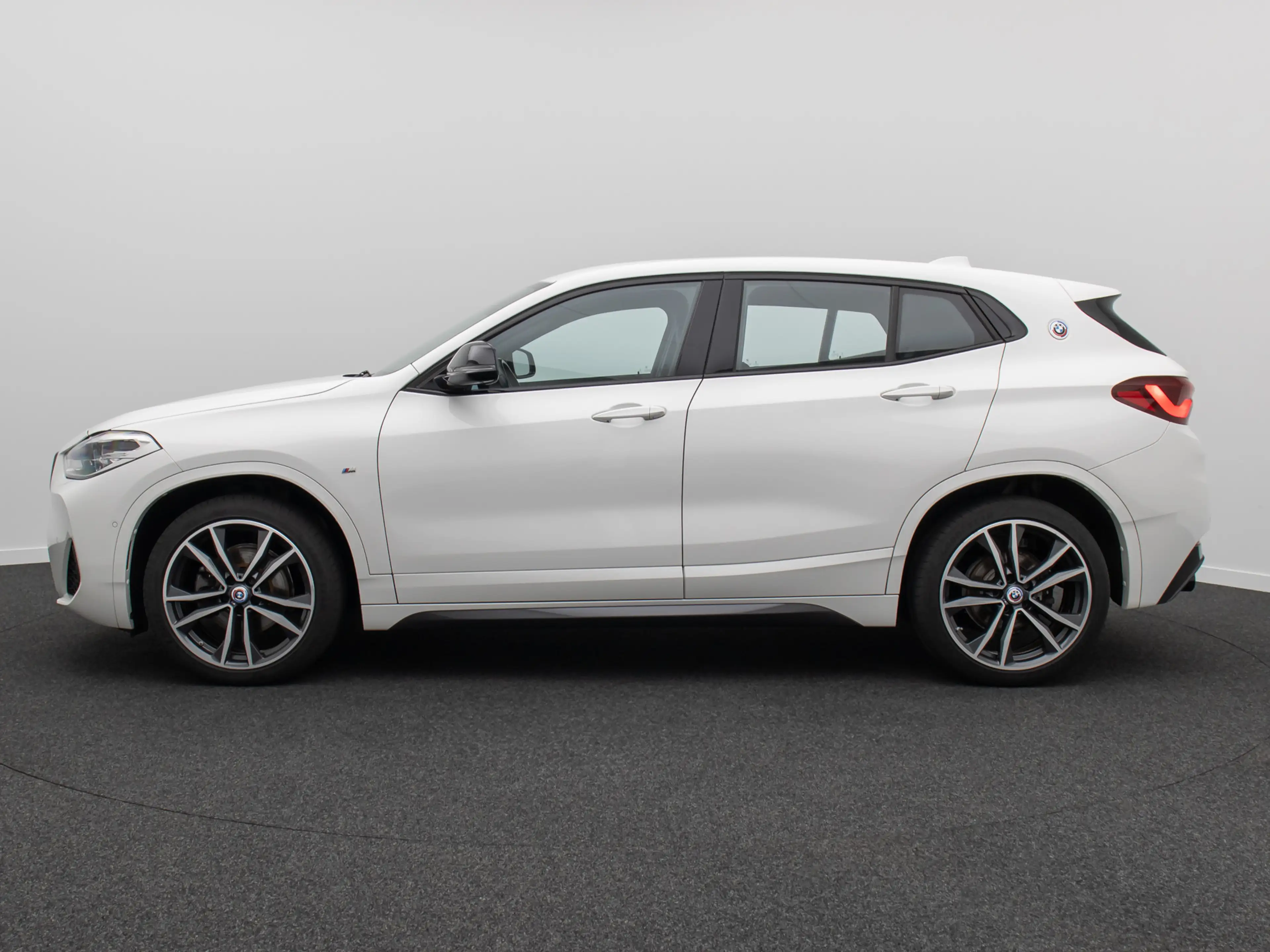BMW X2 M Sport DAB Kamera LED ParkAss Navi 19 — photo 11