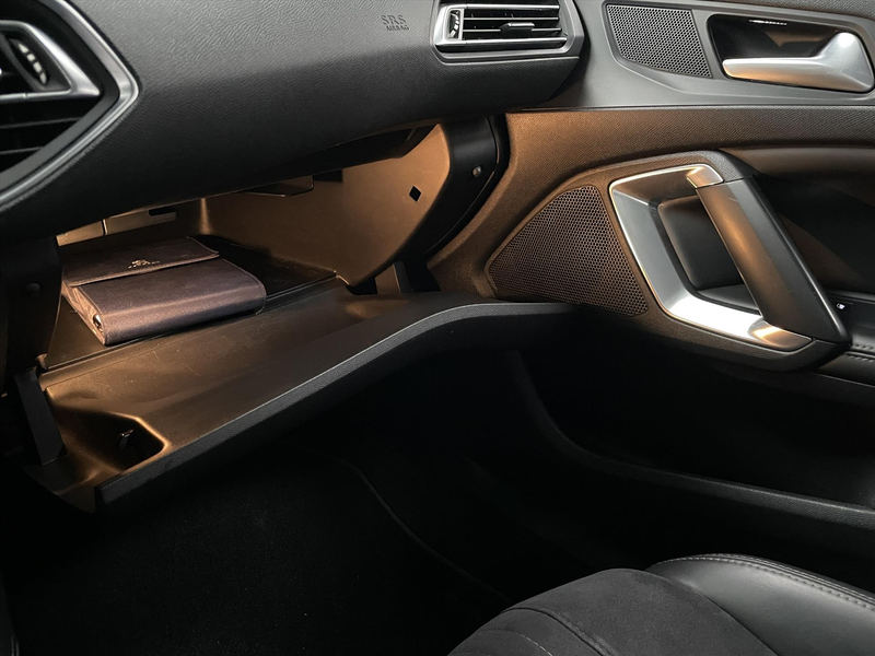 Peugeot 308 Sw GT 130pk Panodak | Trekhaak| nieuwe distributie — photo 37