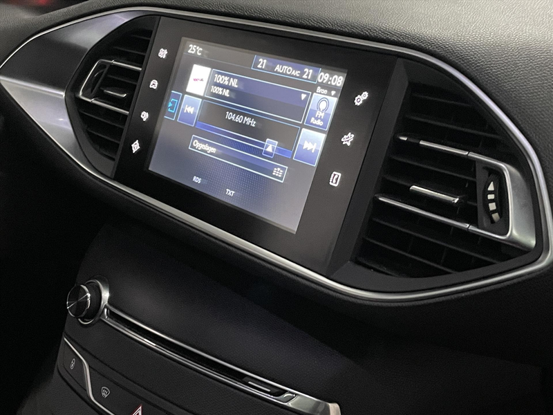 Peugeot 308 Sw GT 130pk Panodak | Trekhaak| nieuwe distributie — photo 28