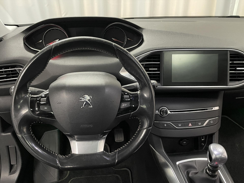 Peugeot 308 Sw GT 130pk Panodak | Trekhaak| nieuwe distributie — photo 25